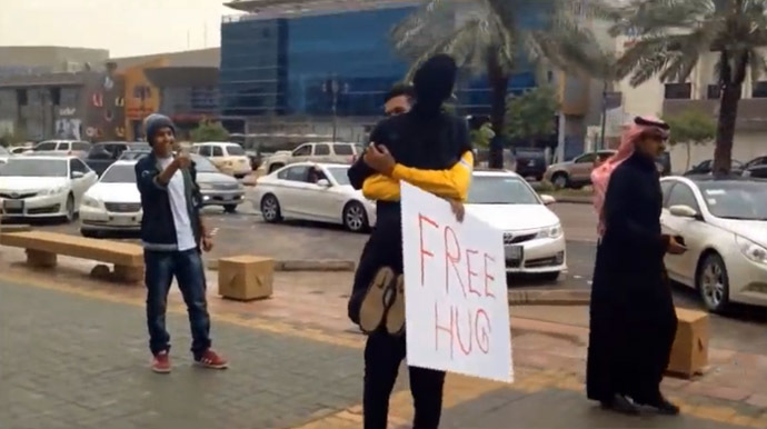 free-hugs